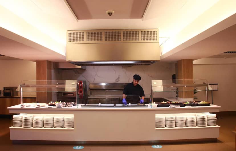 Tossa Beach Center — hotel reception