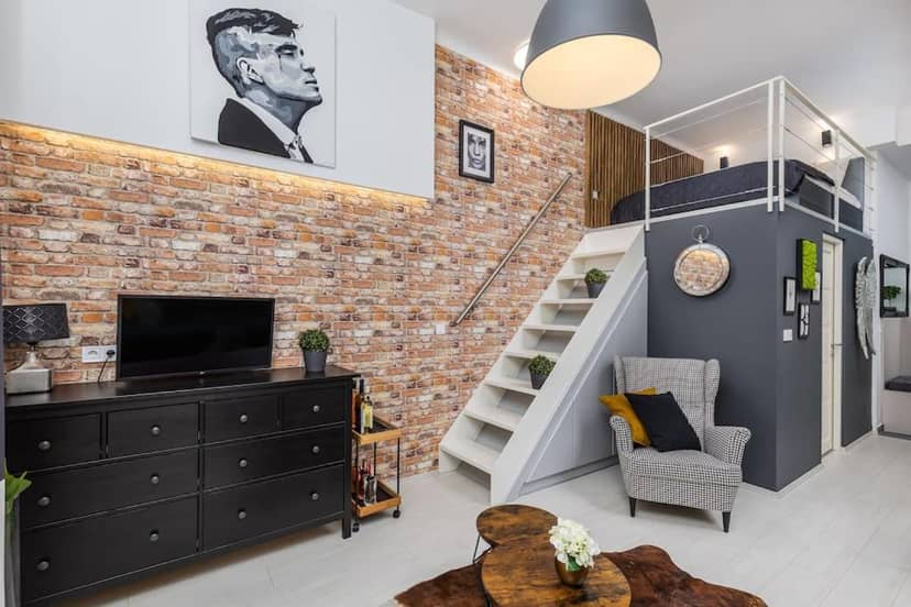 Industrial studio by Danube, Margaret island