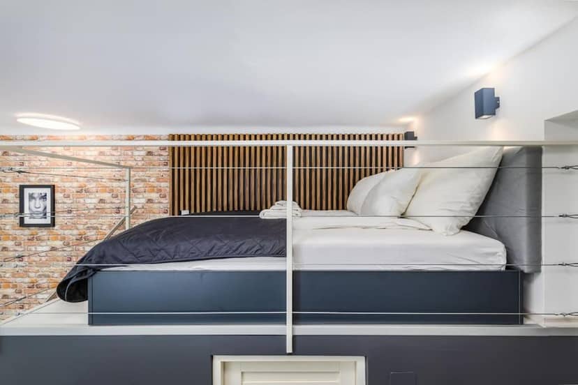 Industrial studio by Danube, Margaret island