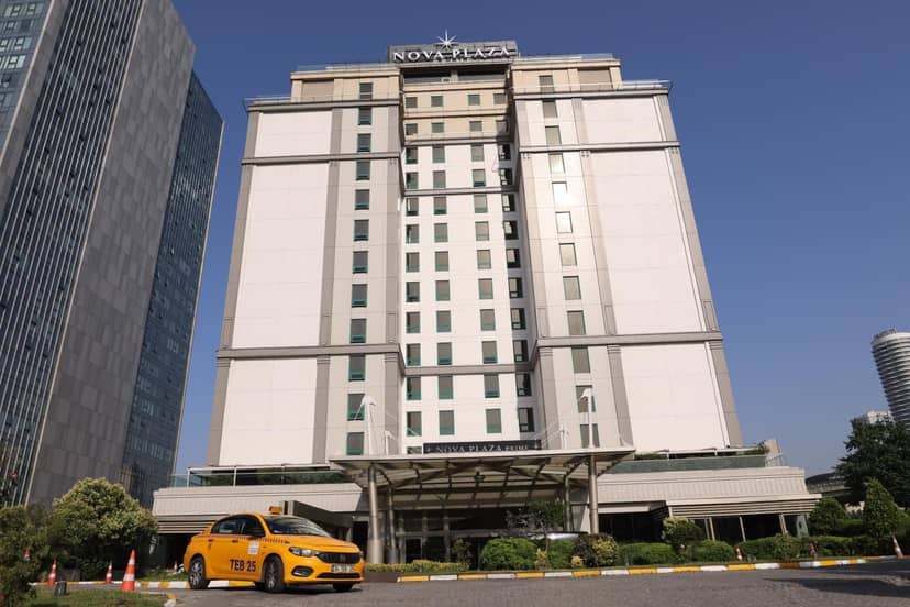 ADM Grand Hotel — building