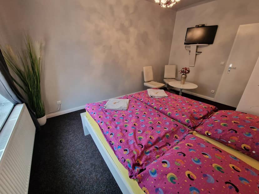 Mertens Zimmervermietung — hotel room