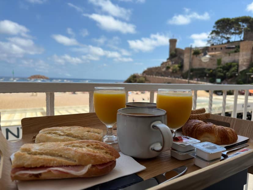 Hostal del Mar — dining