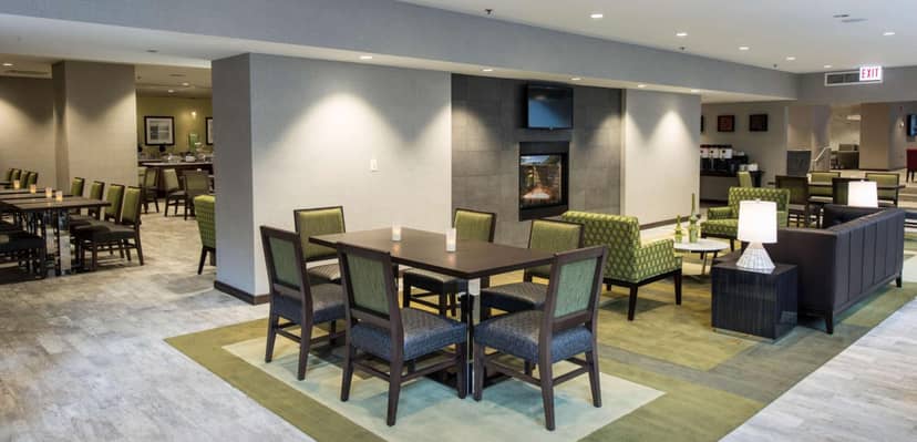 Hampton Inn Chicago Downtown/Magnificent Mile — lounge