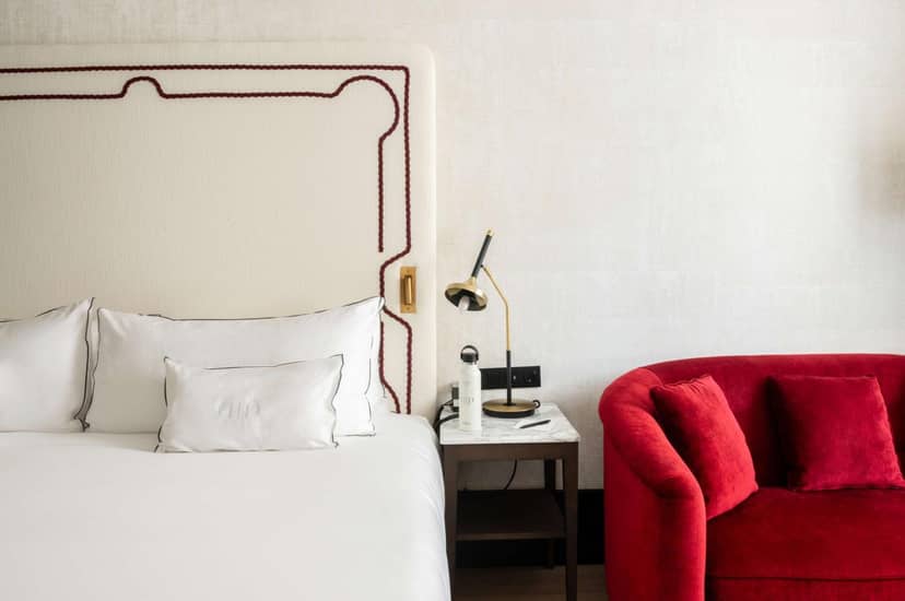 Hotel Montera Madrid, Curio Collection By Hilton — bedroom