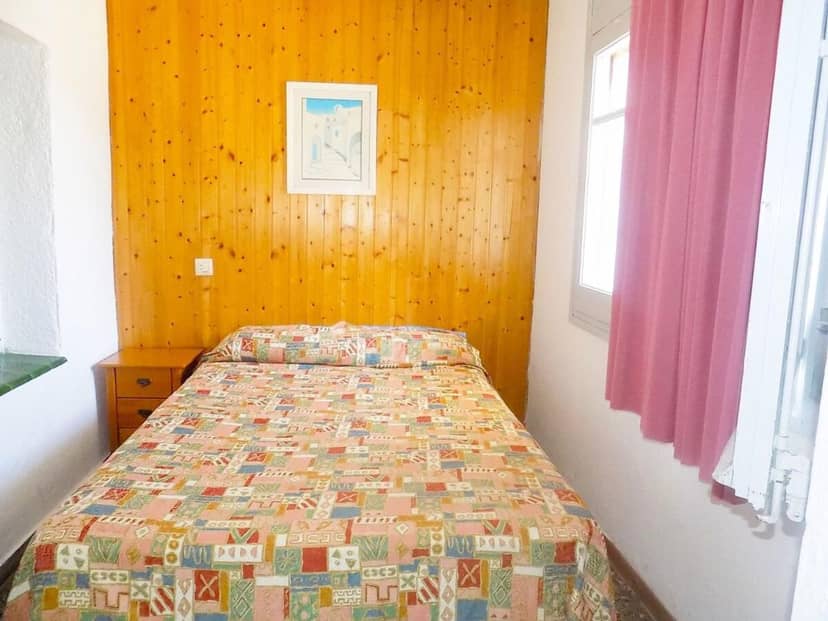 Apartsalou San Jordi — hotel room