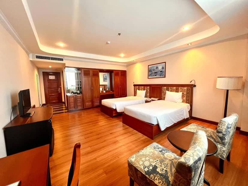 Muong Thanh Luxury Song Han Hotel - 10 Minutes to Da Nang Airport & 800m to Dragon Bridge