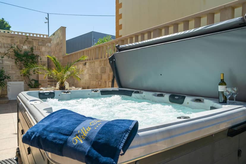 Villa Aura - Comfort double room — recepcion & lobby