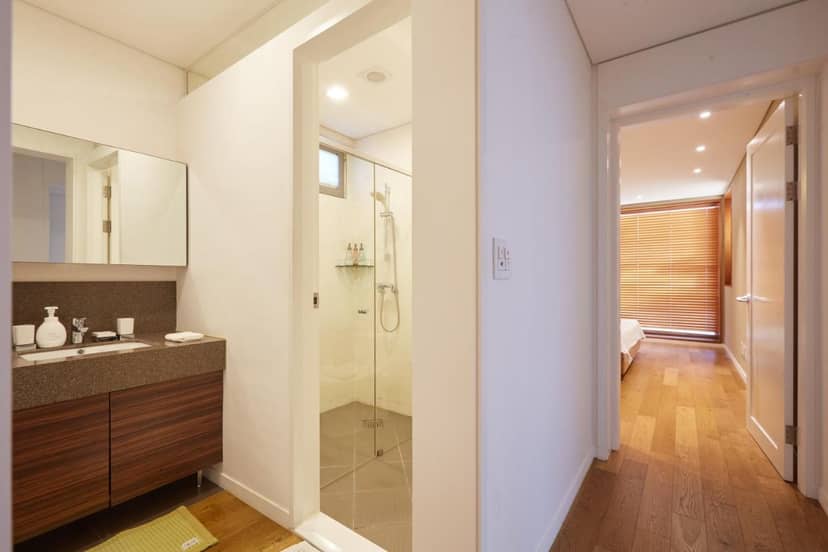 Puzzlestay House