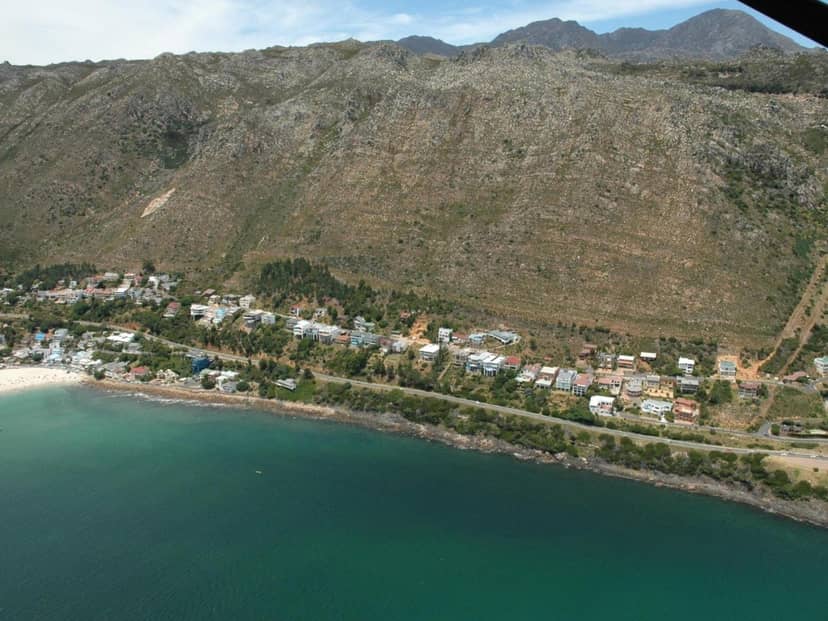 'Ocean Views', Modern, Spacious Home, 3 En-suite Bedrooms