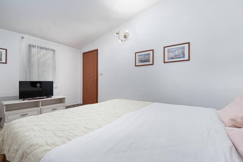 St. Bečić — hotel room