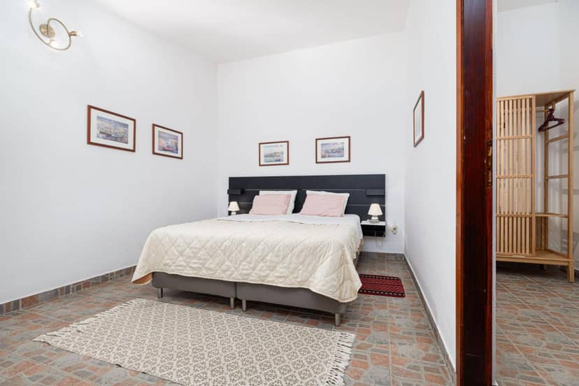 St. Bečić — bedroom