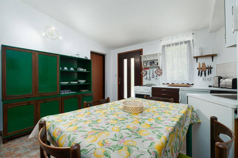 St. Bečić — kitchen