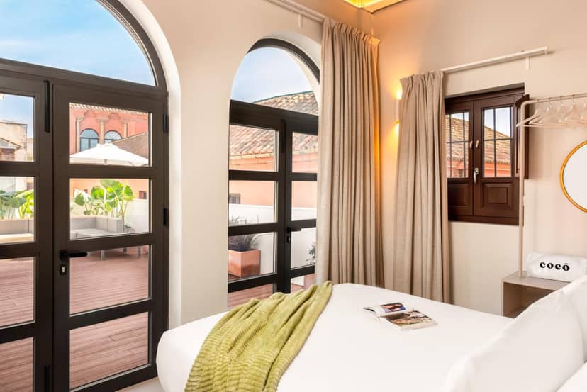 Coeo Fresca Roof Garden Signature Apartments — hotel room
