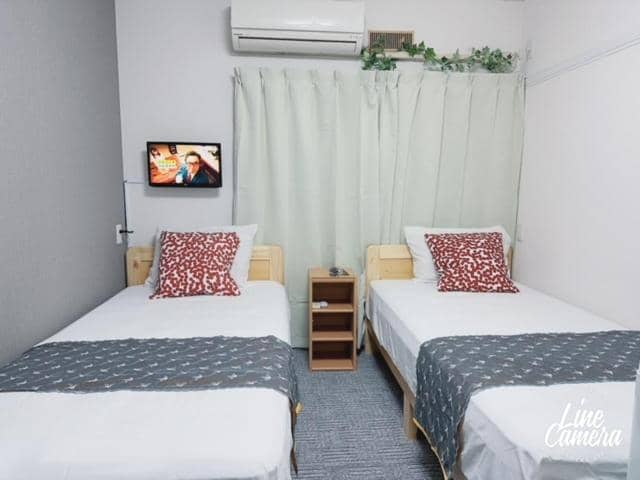 Momo palace — hotel room
