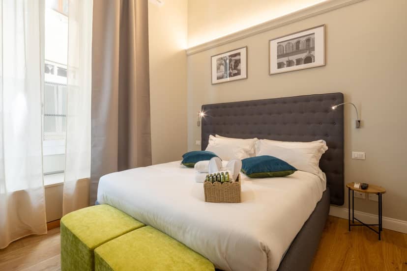N7 Rooms — bedroom