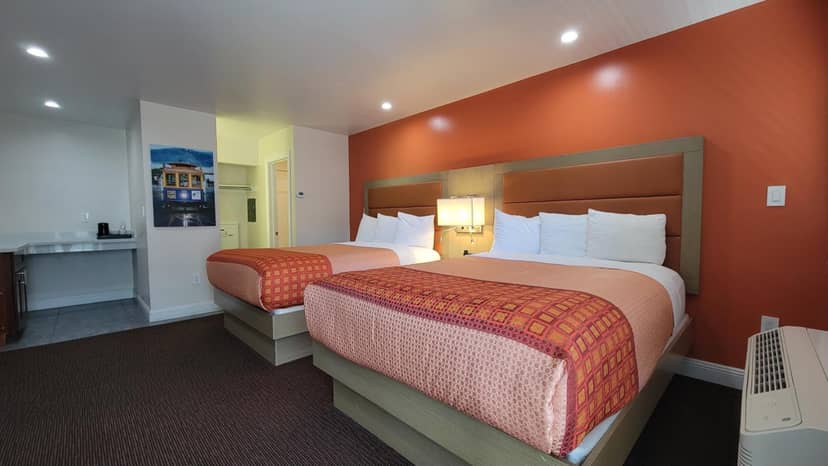 Presidio Parkway Inn