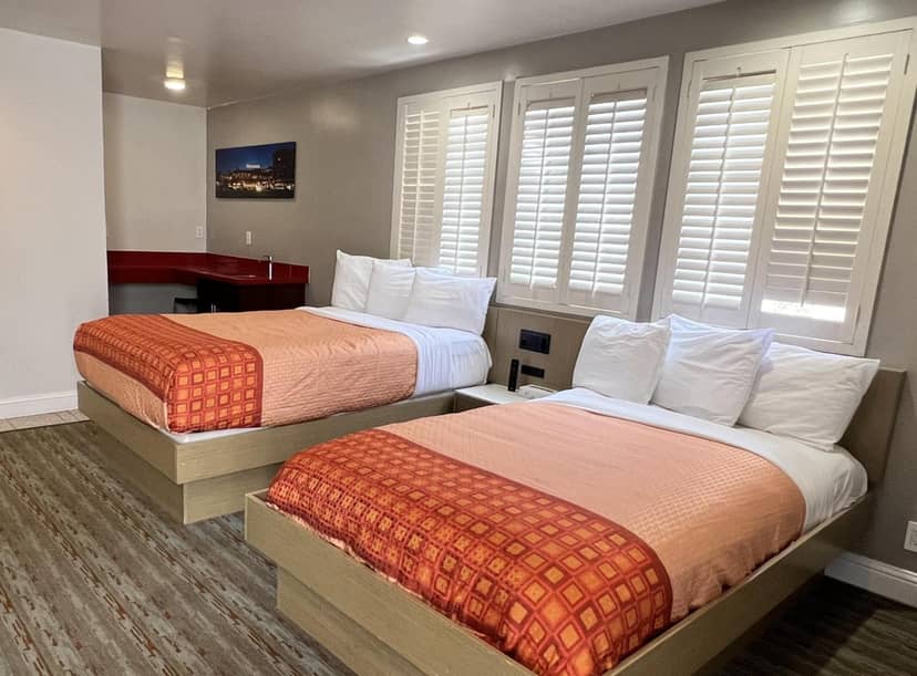 Presidio Parkway Inn