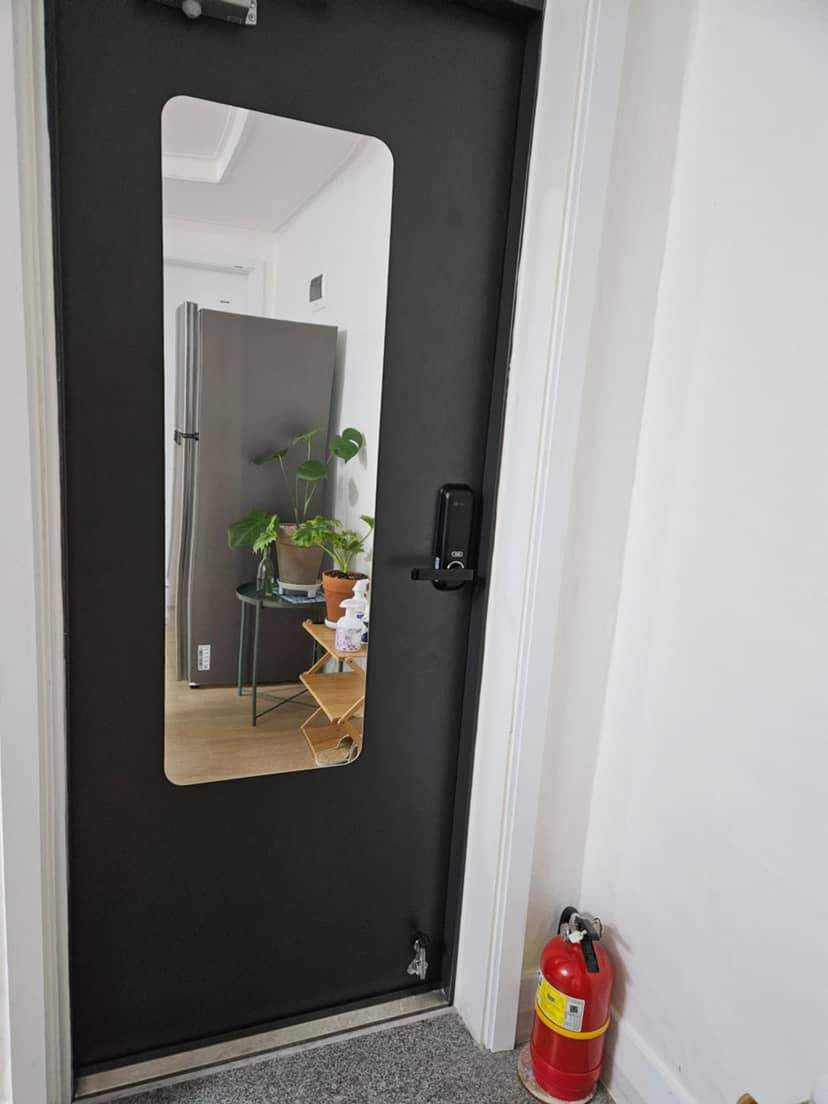 Hongdae ssuny house — other