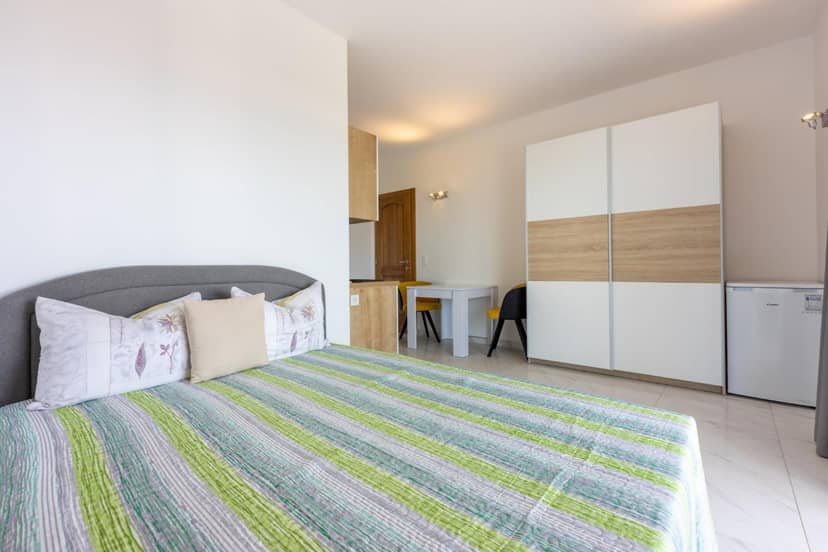 Apartments Sunshine E