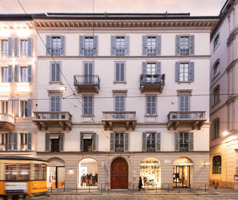 DOMYA - Manzoni 25 — building