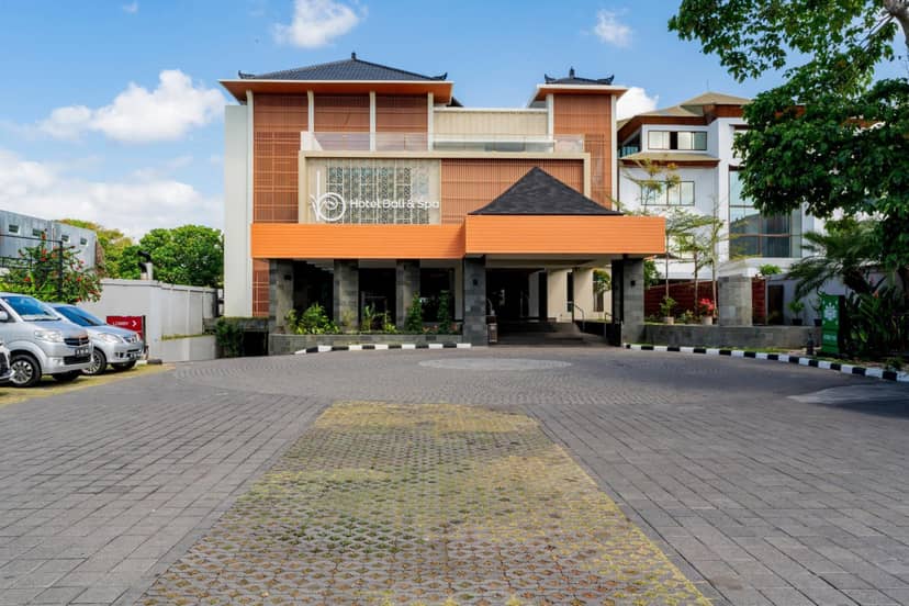 b Hotel Bali & Spa — building