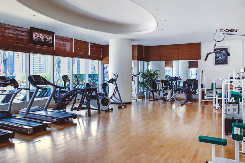 Corniche Hotel Abu Dhabi — fitness center