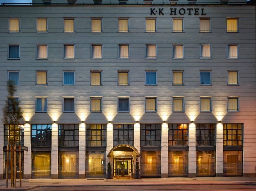 K+K Hotel am Harras — building