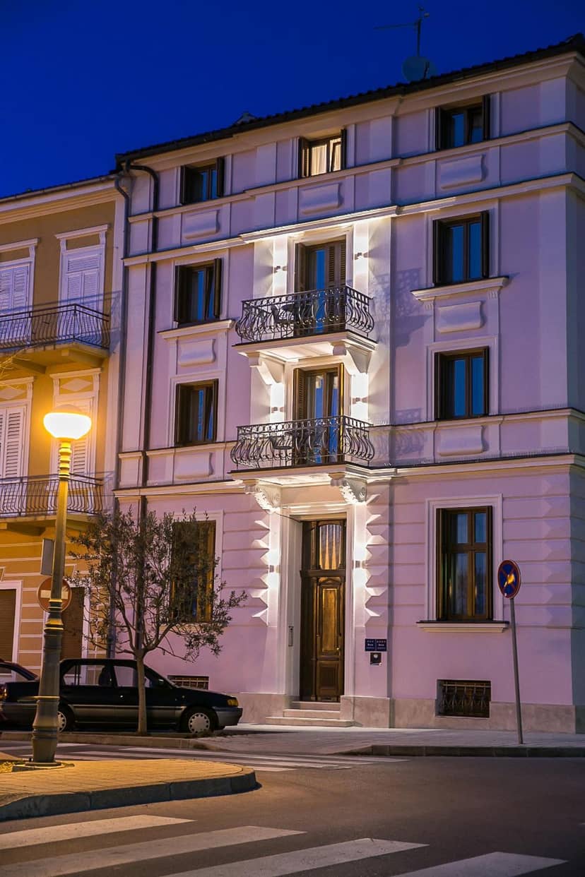 Apartments Villa Castello — building