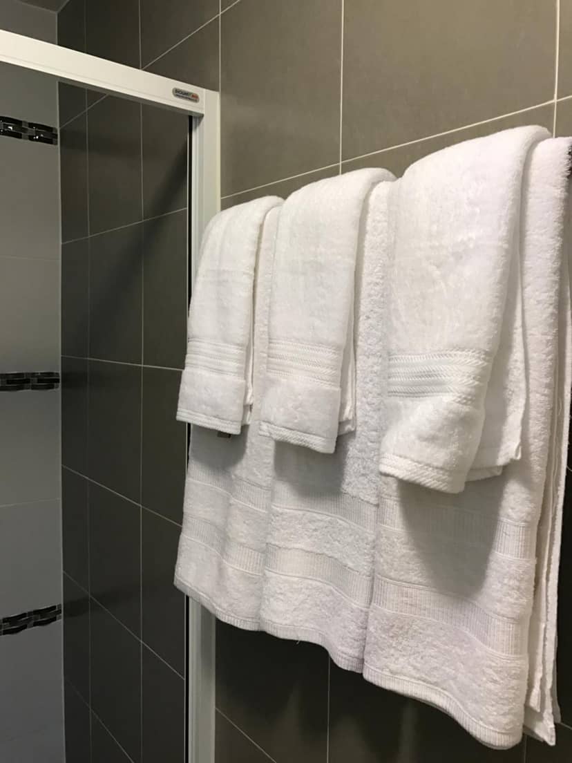 Stay in Style at Oasis — bathroom