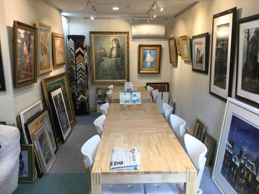 Gallery Compass- Art Apartments Osaka with Breakfast Free Parking