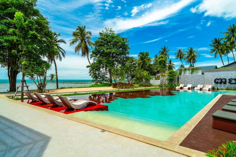 Thai Fight Hotel — recepcion & lobby