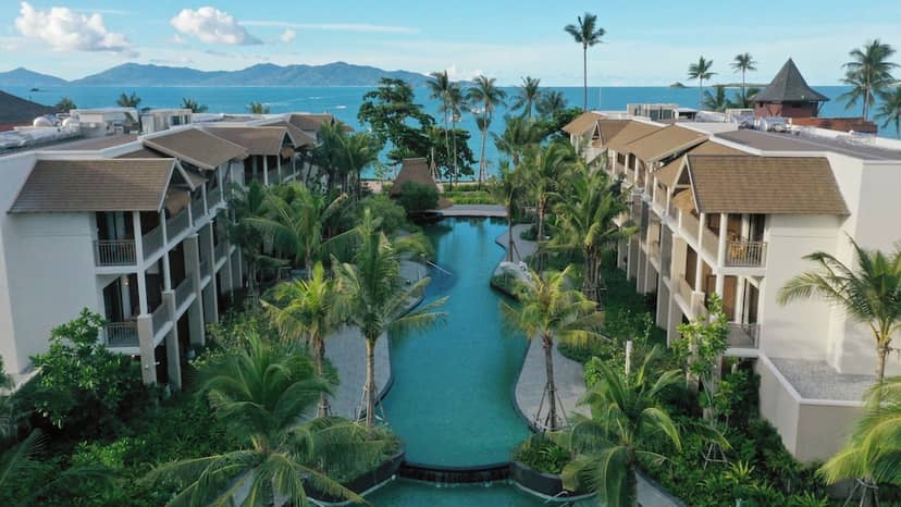 Holiday Inn Resort Samui Bophut Beach by IHG — building