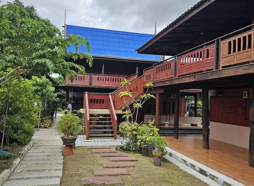 Nipatra Homestay — building
