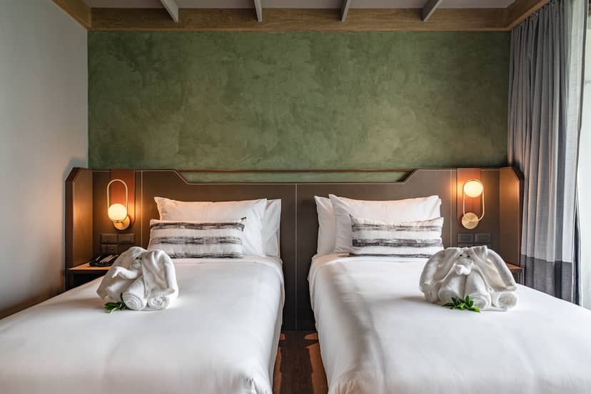 Thai Fight Hotel — bedroom