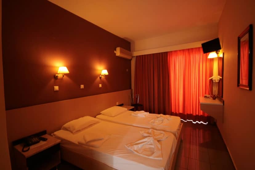 Dimitris Paritsa Hotel
