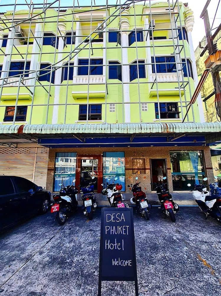 Desa Phuket — building