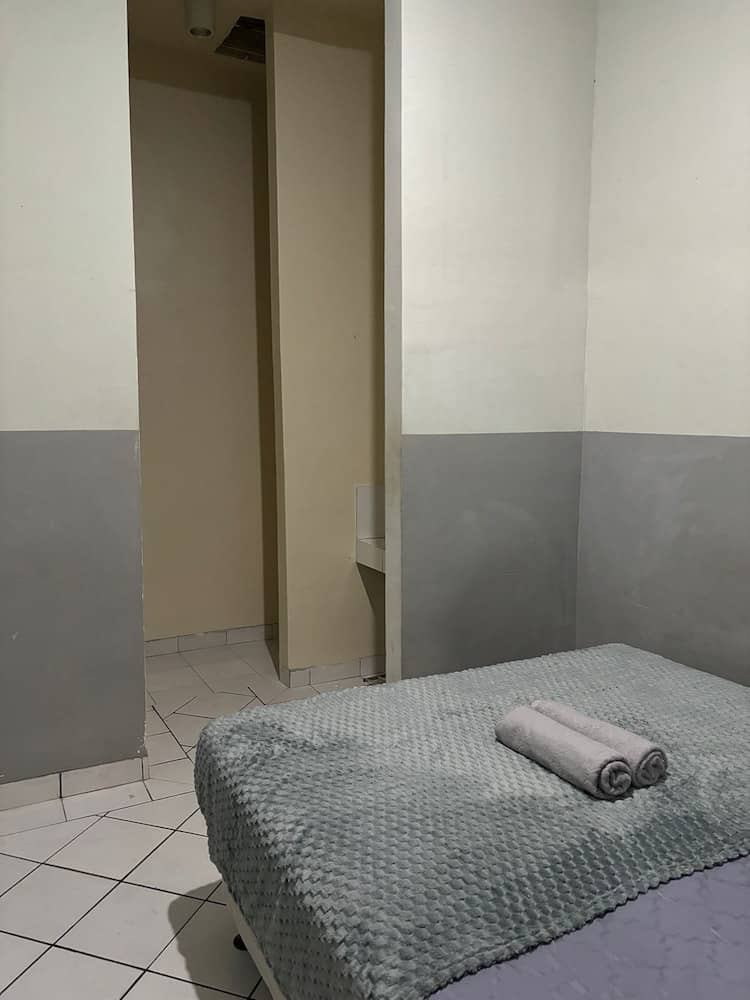 Agung Residence — hotel room