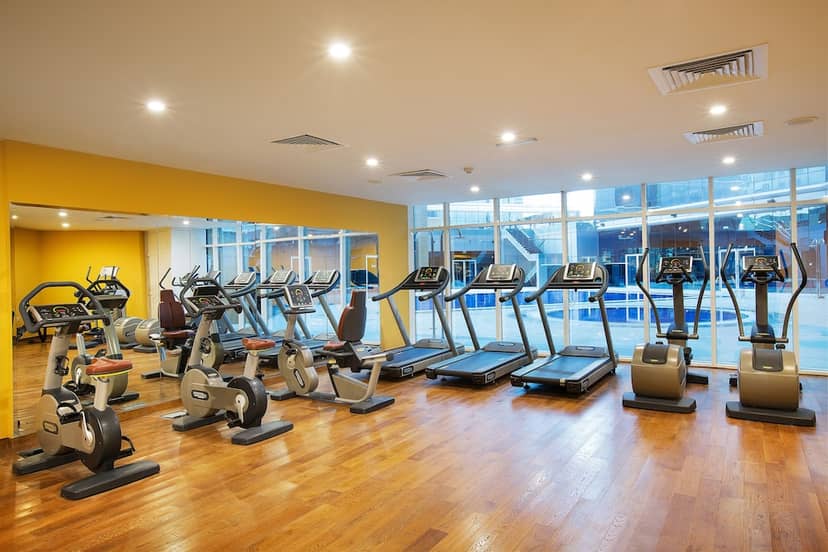 Vintage Grand Hotel Dubai — activities & amenities