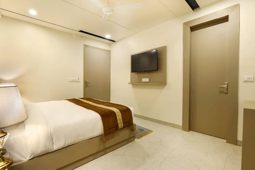 OPO Hotel Dior — hotel room
