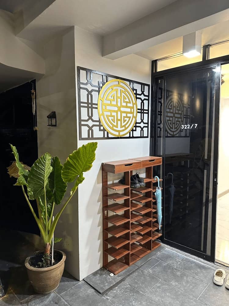 First Villa Life Hostel