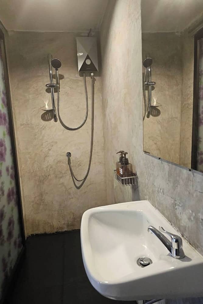 Remember @ Phuket Town Hostel — bathroom