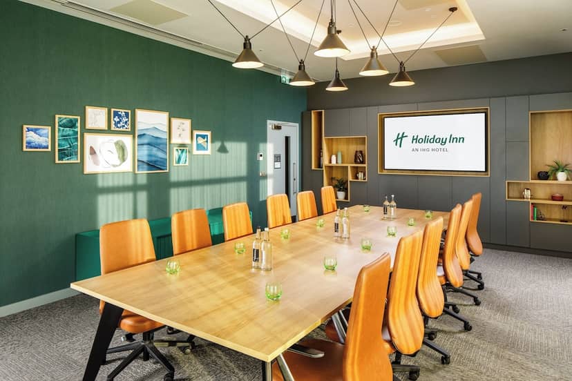 Holiday Inn Manchester Airport by IHG