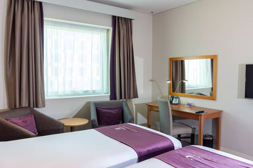 Premier Inn Abu Dhabi Airport (Business Park)