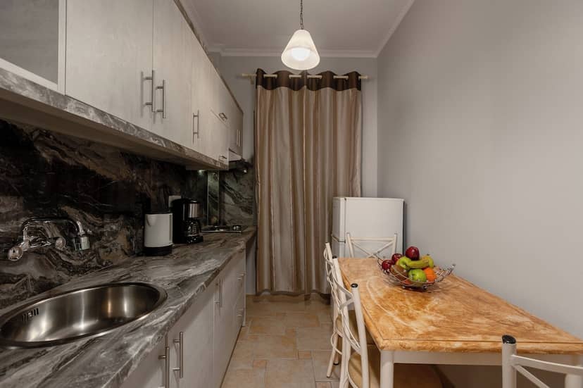Polydefkis Hotel — kitchen