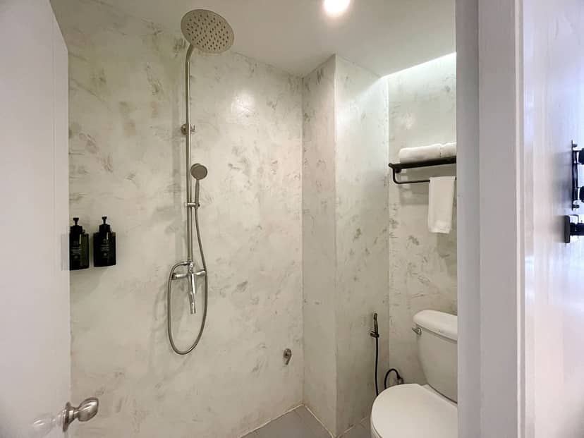 Arawana Express Sukhumvit 22 — bathroom