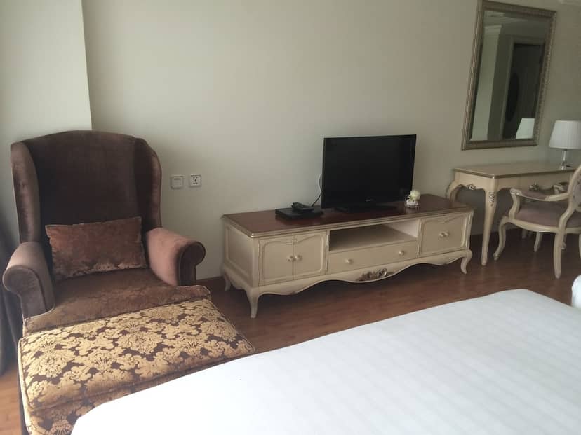 LK Noble Suite — hotel room