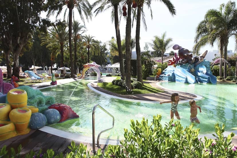 Iberostar Waves Ciudad Blanca — recepcion & lobby
