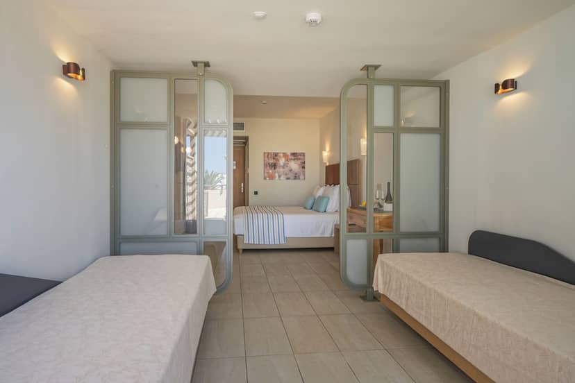Minos Hotel