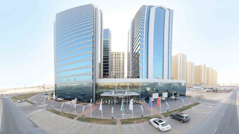 Vintage Grand Hotel Dubai — building