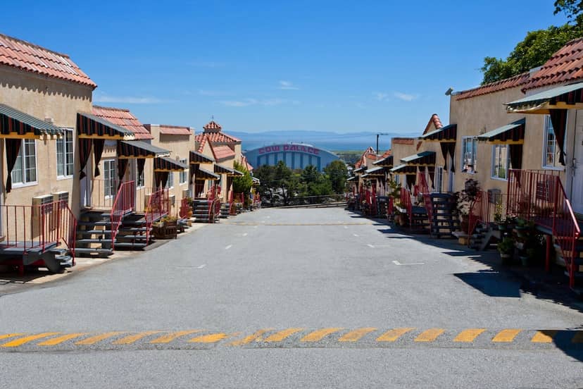 Alpine Inn And Suites — building